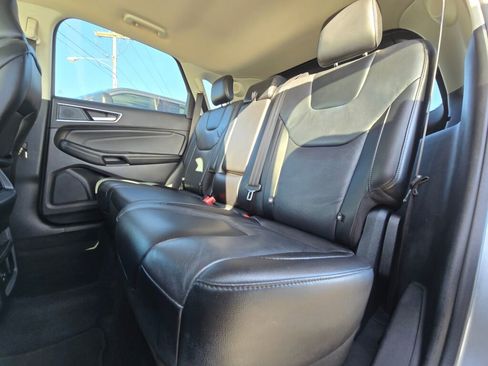 Used 2022 Ford Edge Titanium image 15