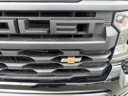 Used 2023 Chevrolet Silverado 1500 W/T w/ Trailering Package AWD/4WD image 32