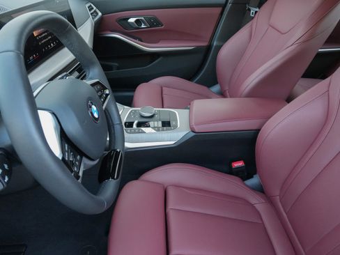 Certified 2025 BMW 330i Sedan RWD image 11
