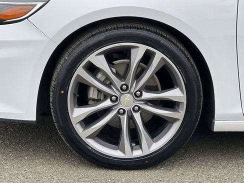 Used 2023 Chevrolet Malibu LT FWD image 33