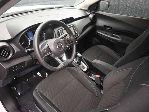 Used 2021 Nissan Kicks S FWD image 19