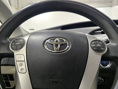 Used 2013 Toyota Prius Three w/ Solar Roof Pkg image 23