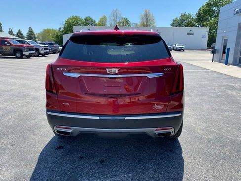 Used 2025 Cadillac XT5 Premium Luxury w/ Technology Package AWD/4WD image 4