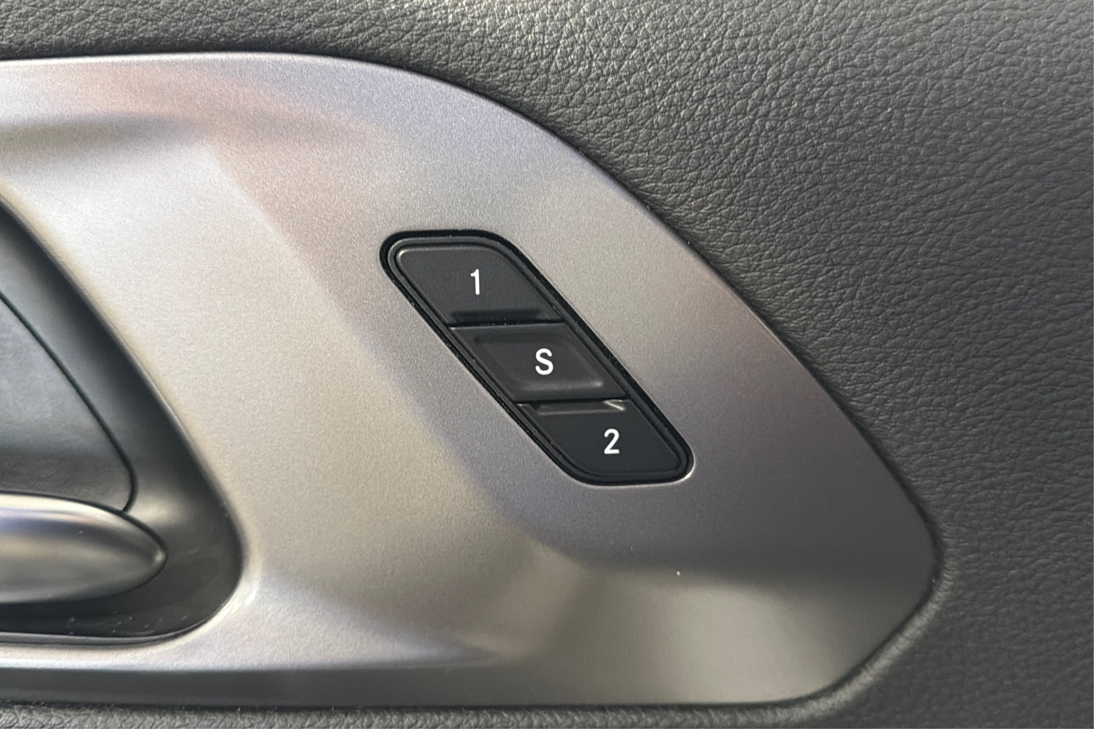 Used 2026 Chrysler Pacifica Select FWD image 17