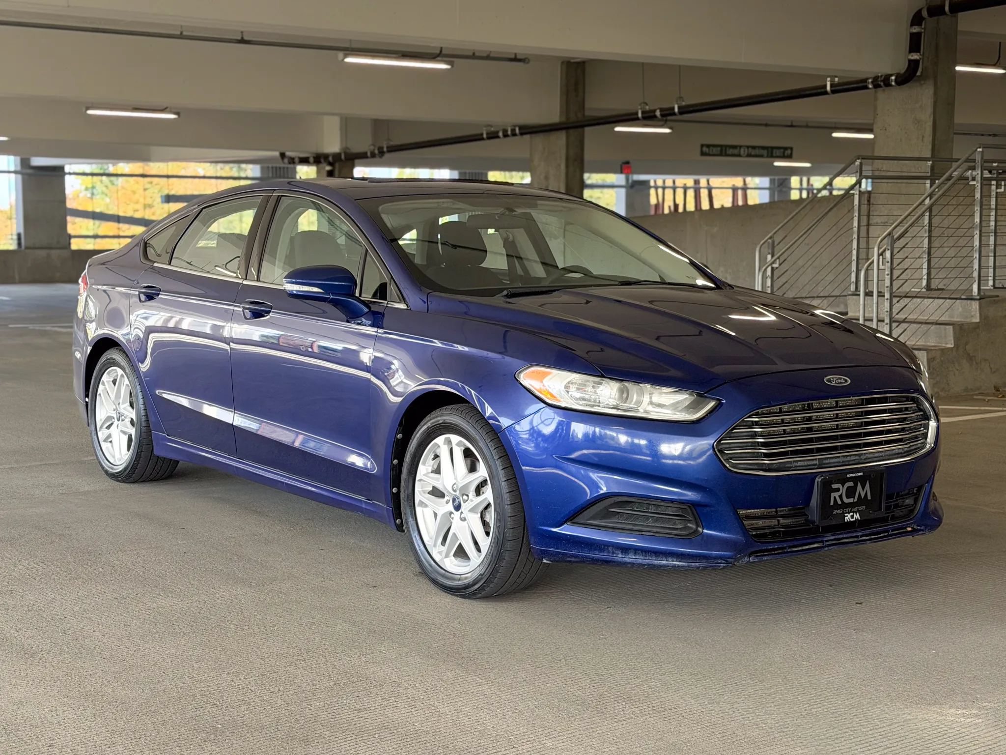 Used 2013 Ford Fusion SE FWD image 3