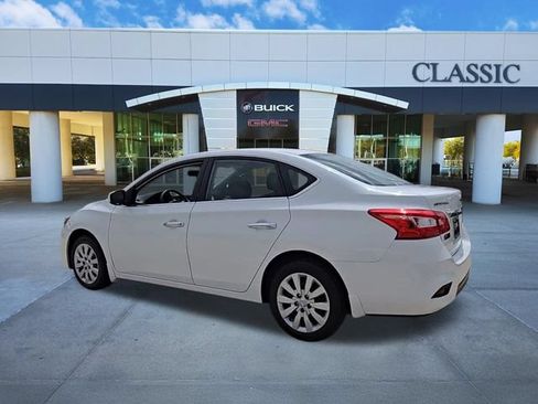 Used 2017 Nissan Sentra S FWD image 6