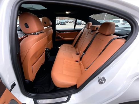 Used 2023 BMW 530i xDrive w/ Premium Package image 29