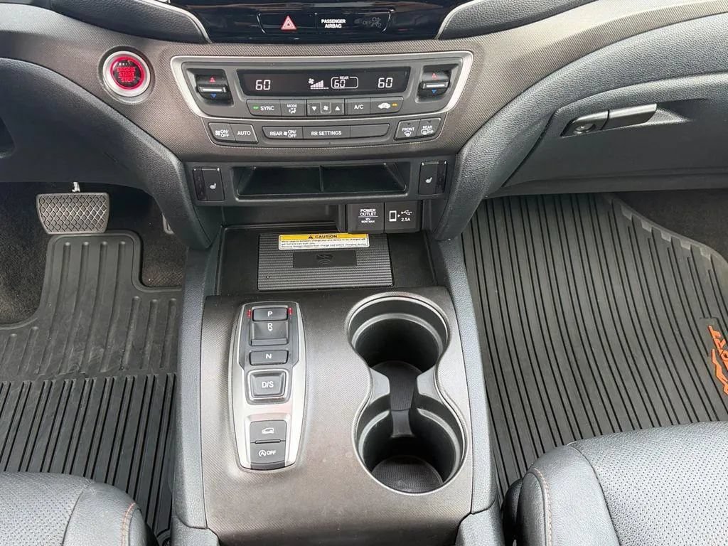 Used 2023 Honda Passport TrailSport image 9