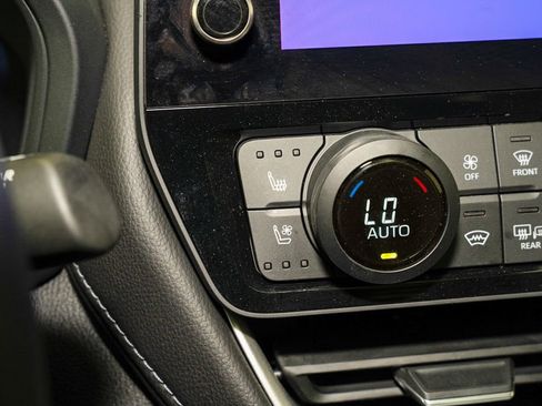 Used 2026 Toyota Grand Highlander Limited image 18