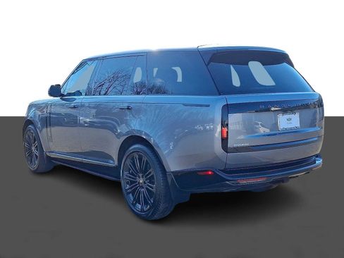 Used 2024 Land Rover Range Rover Long Wheelbase SE image 4