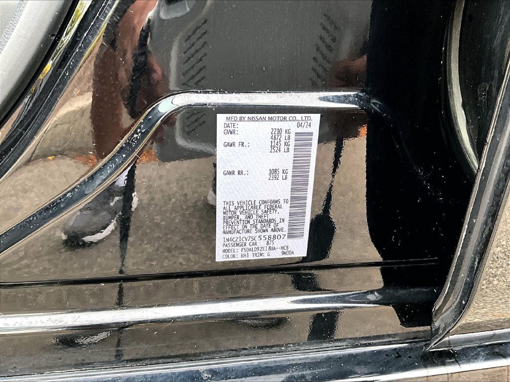 Certified 2025 Nissan Leaf SV Plus FWD image 33