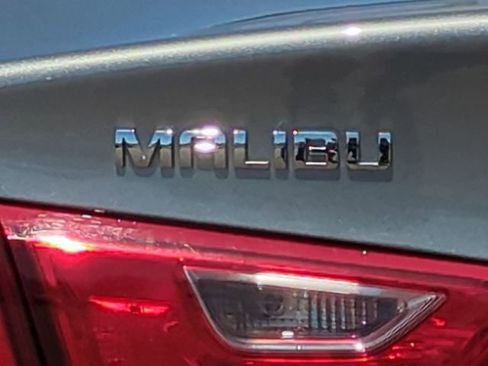 Used 2025 Chevrolet Malibu LT FWD image 10