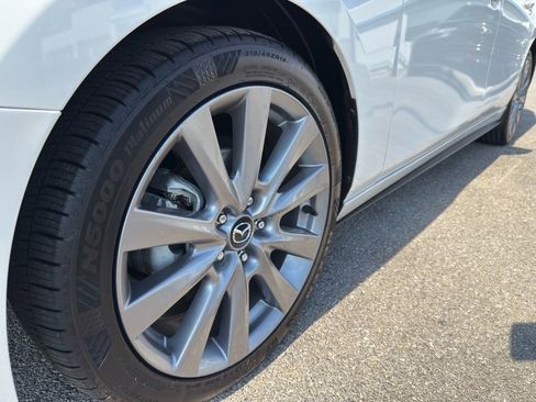 Used 2023 MAZDA MAZDA3 s image 10