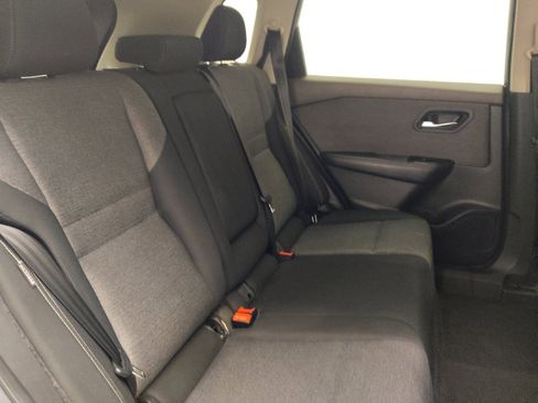 Used 2023 Nissan Rogue SV FWD image 19