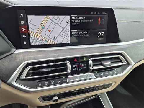 Certified 2022 BMW X5 xDrive40i w/ Parking Assistance Package AWD/4WD image 15
