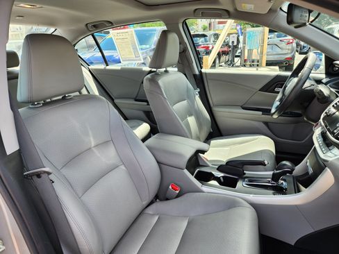 Used 2015 Honda Accord EX-L image 16