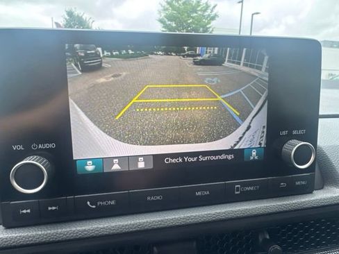 Used 2023 Honda CR-V EX image 17