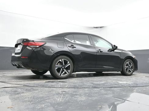 Used 2024 Nissan Sentra SV FWD image 45