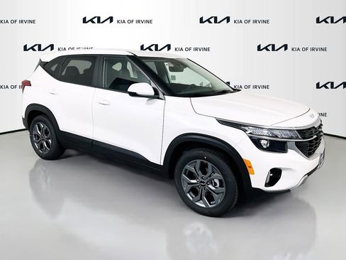 New 2026 Kia Seltos LX image 1