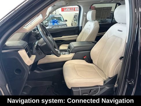 Used 2024 Ford Expedition Max Platinum AWD/4WD image 5