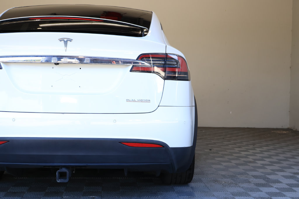 Used 2020 Tesla Model X Performance AWD/4WD image 12