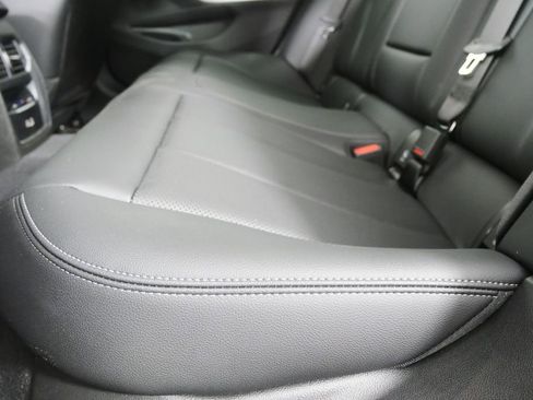 Used 2025 BMW 330i Sedan image 15