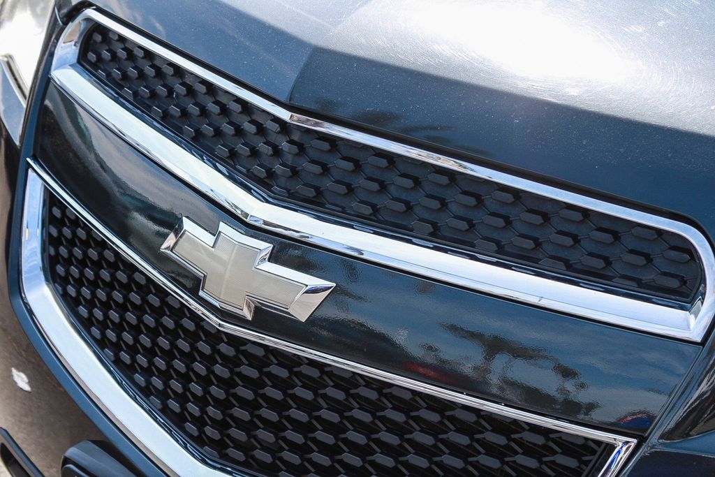 Used 2014 Chevrolet Equinox LT w/ Driver Convenience Package FWD image 9
