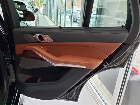 New 2026 BMW X5 M60i image 13