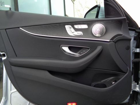 Used 2023 Mercedes-Benz E 350 4MATIC Sedan image 15