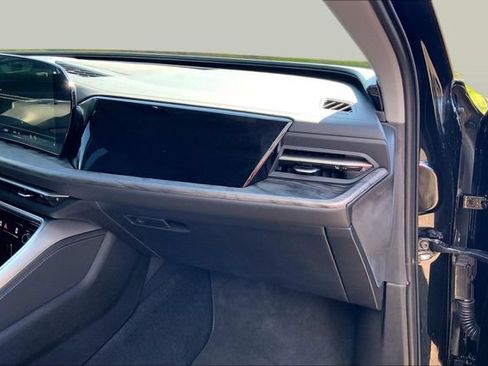 Certified 2025 Audi Q5 Premium Plus w/ Premium Plus AWD/4WD image 16