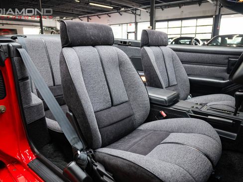 Used 1992 Chevrolet Camaro RS RWD image 18