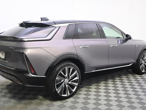 New 2025 Cadillac Lyriq Luxury w/ Nappa Leather Package AWD/4WD image 7
