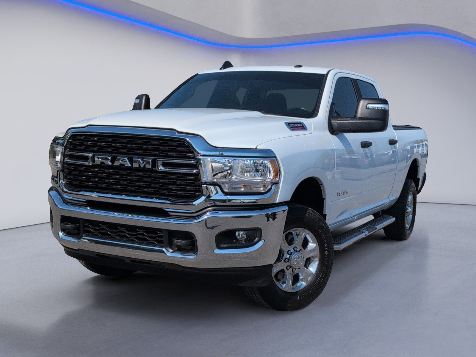 Used 2024 RAM 2500 Big Horn AWD/4WD image 2