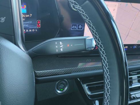 Used 2026 Chevrolet Traverse High Country image 16