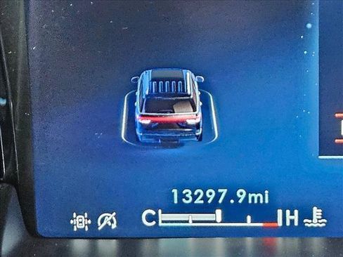 Used 2024 Lincoln Navigator Reserve AWD/4WD image 12