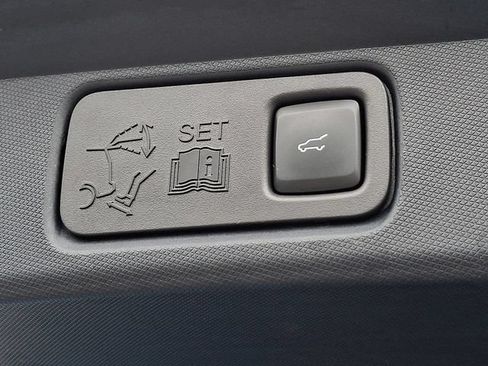 Used 2023 Ford Mustang Mach-E Premium AWD/4WD image 38
