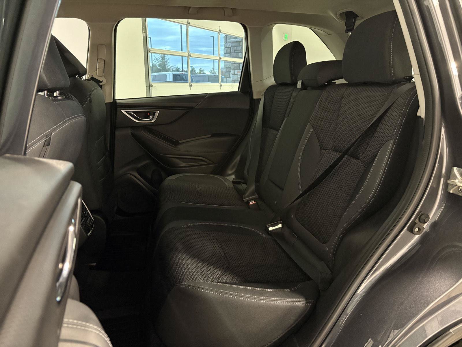 Used 2021 Subaru Forester Premium AWD/4WD image 38