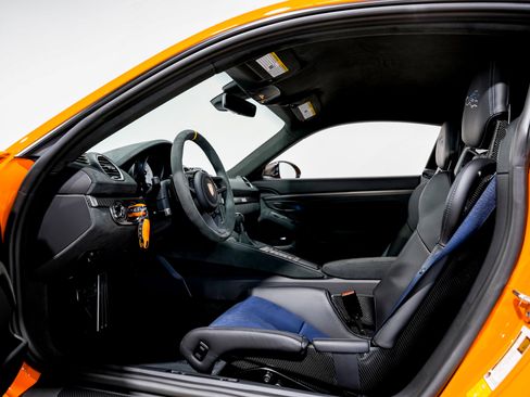 Used 2023 Porsche 718 Cayman GT4 RS image 26