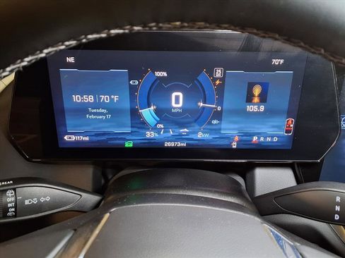 Used 2024 Chevrolet Equinox EV LT image 9