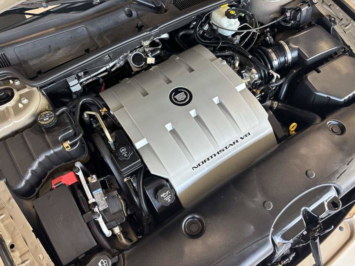 Used 2005 Cadillac De Ville FWD image 27