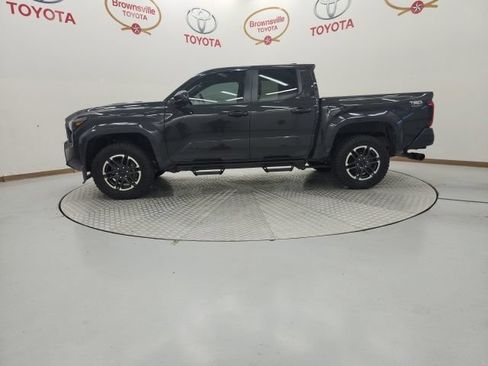 Certified 2025 Toyota Tacoma TRD Sport AWD/4WD image 5