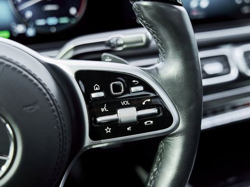 Used 2021 Mercedes-Benz Maybach GLS 600 4MATIC image 60