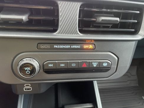 New 2025 Ford Maverick XL w/ Equipment Group 101A image 40