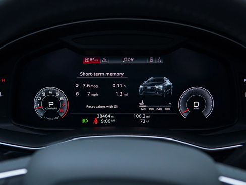 Used 2019 Audi Q8 Prestige AWD/4WD image 13