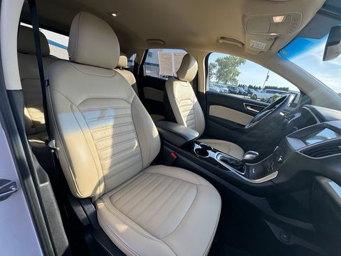 Used 2016 Ford Edge SEL w/ Equipment Group 201A FWD image 13