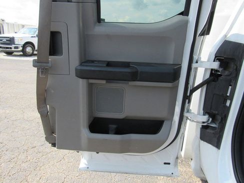 Used 2018 Ford F350 XL w/ Power Equipment Group AWD/4WD image 16