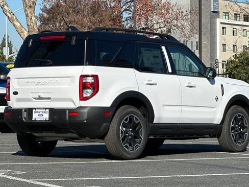 New 2025 Ford Bronco Sport Outer Banks w/ Outer Banks Tech Package+ image 5