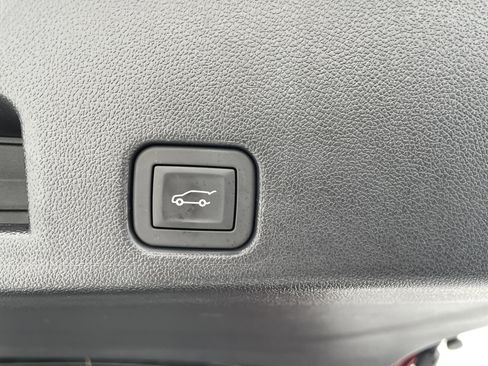 Certified 2025 GMC Acadia Denali w/ Super Cruise Package image 31