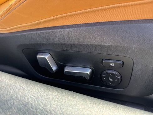 Used 2020 BMW M8 Convertible w/ Driving Assistance Package AWD/4WD image 23