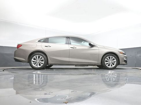 Used 2024 Chevrolet Malibu LT image 38